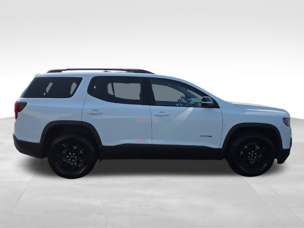 2022 GMC Acadia AT4
