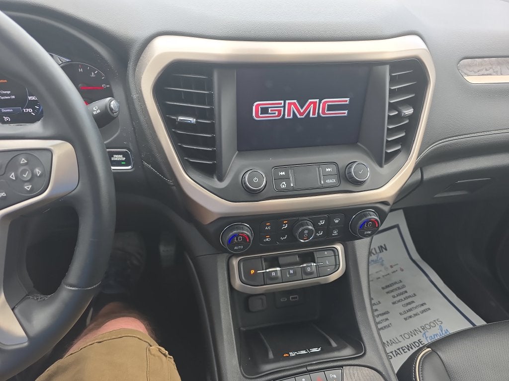 2023 GMC Acadia Denali