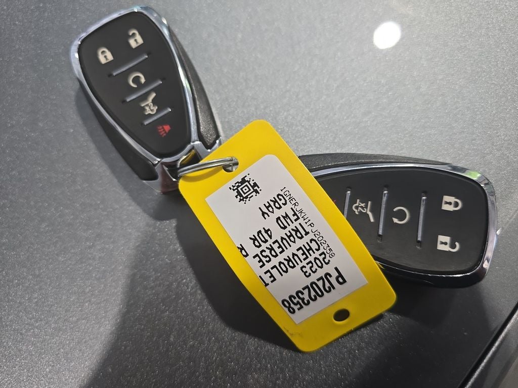 2023 Chevrolet Traverse RS