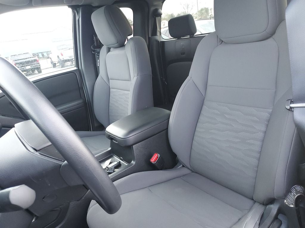 2024 Nissan Frontier S