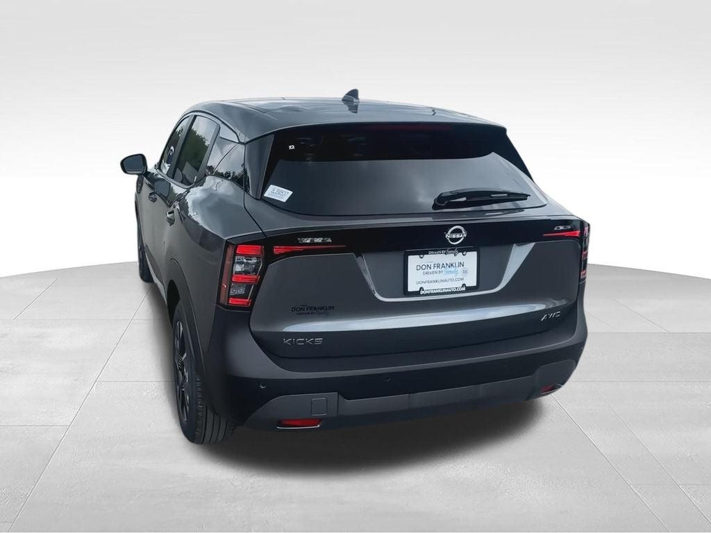 2025 Nissan Kicks SV