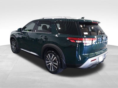 2022 Nissan Pathfinder Platinum