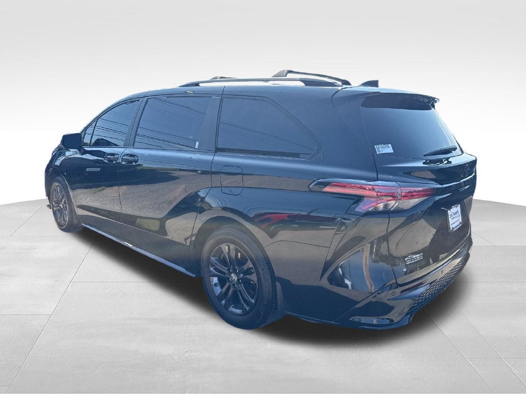 2025 Toyota Sienna XSE 7 Passenger