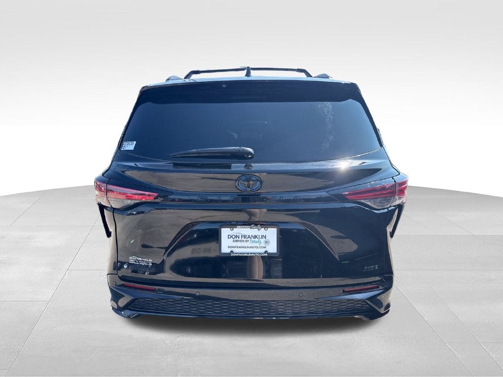 2025 Toyota Sienna XSE 7 Passenger