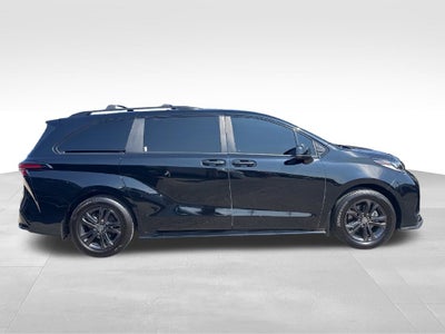 2025 Toyota Sienna XSE 7 Passenger