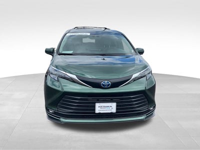 2025 Toyota Sienna XLE 7 Passenger