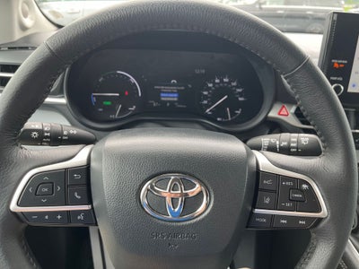 2025 Toyota Sienna XLE 7 Passenger