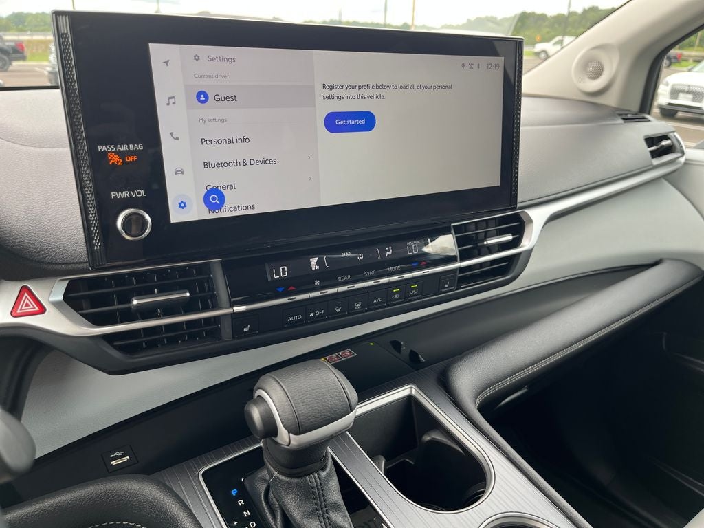2025 Toyota Sienna XLE 7 Passenger