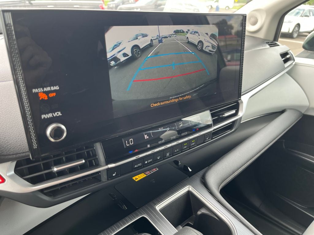 2025 Toyota Sienna XLE 7 Passenger