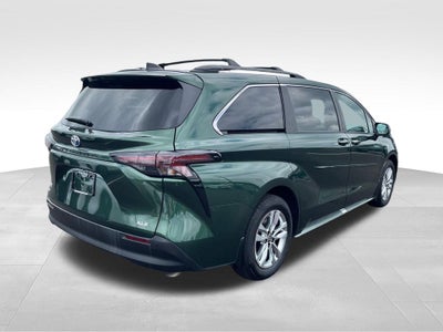 2025 Toyota Sienna XLE 7 Passenger