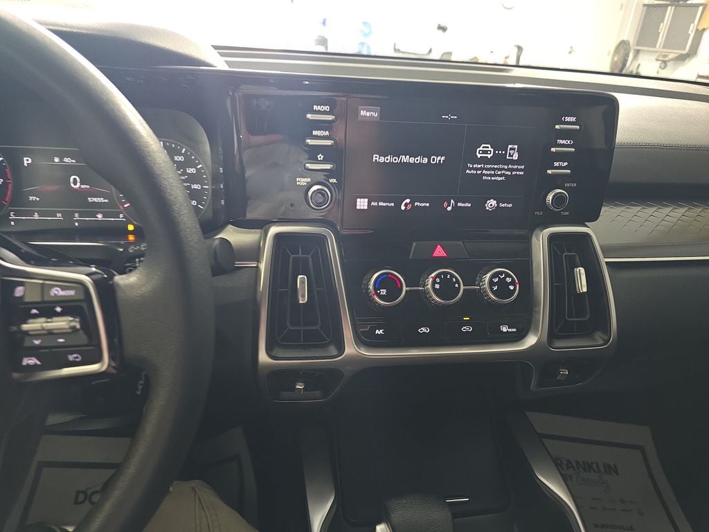 2023 Kia Sorento LX