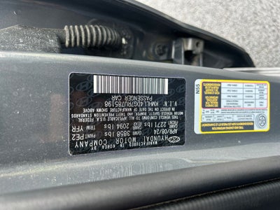 2024 Hyundai Elantra SE