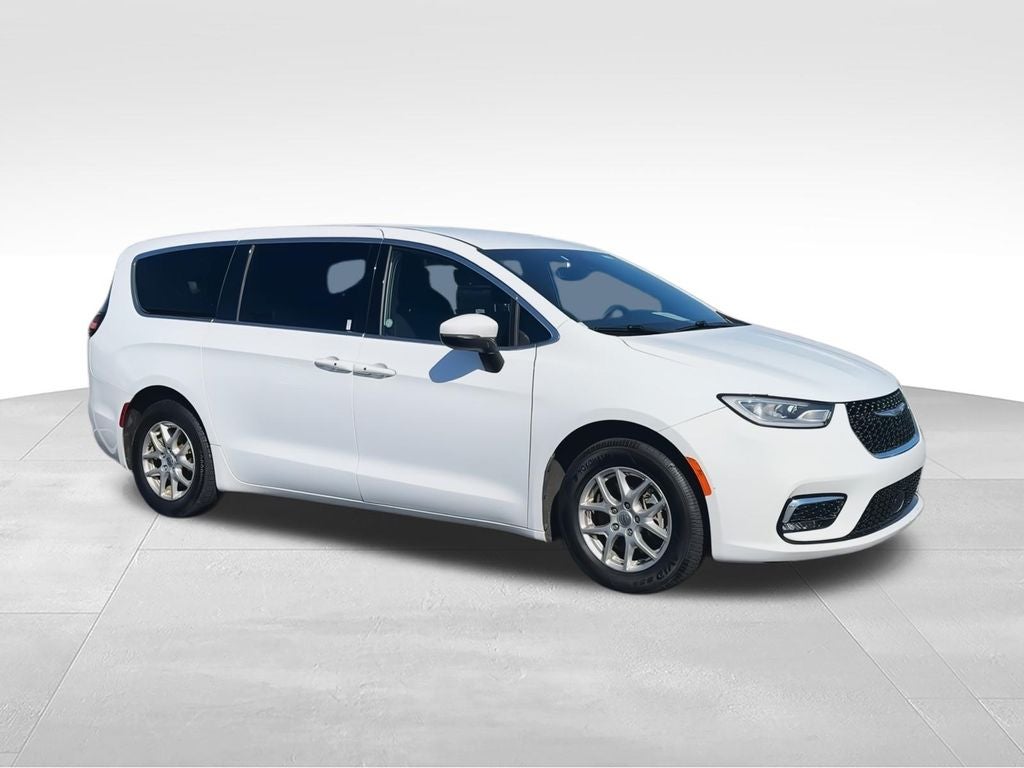 2023 Chrysler Pacifica Touring