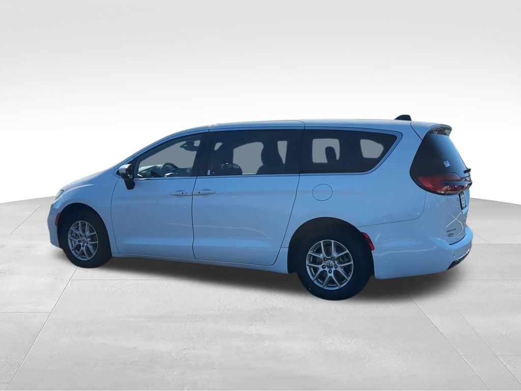 2023 Chrysler Pacifica Touring