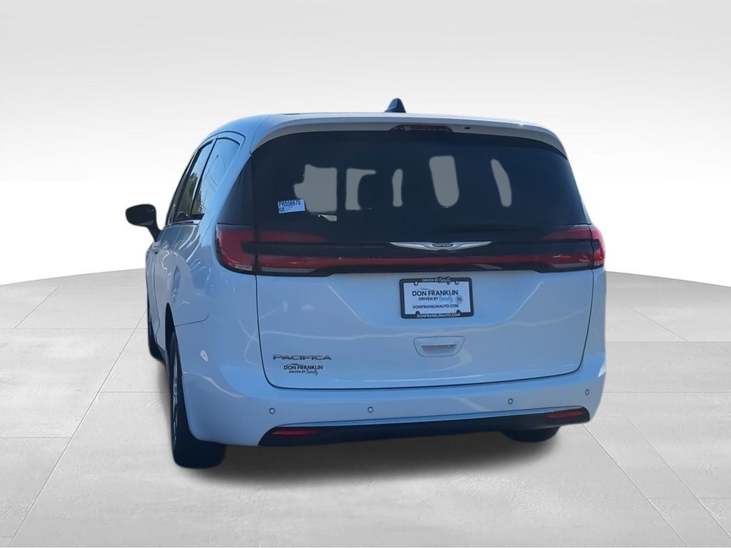 2023 Chrysler Pacifica Touring