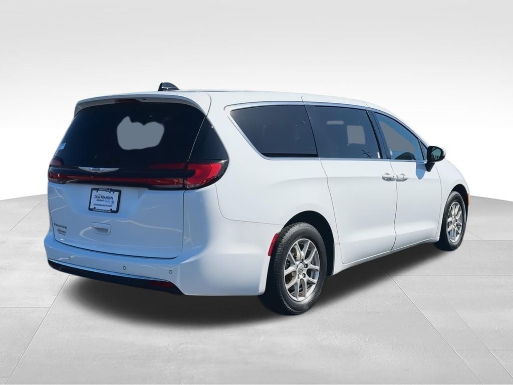 2023 Chrysler Pacifica Touring