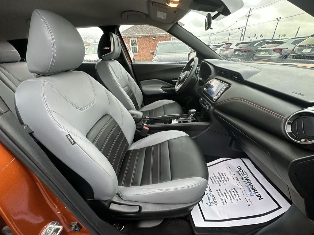 2023 Nissan Kicks SR