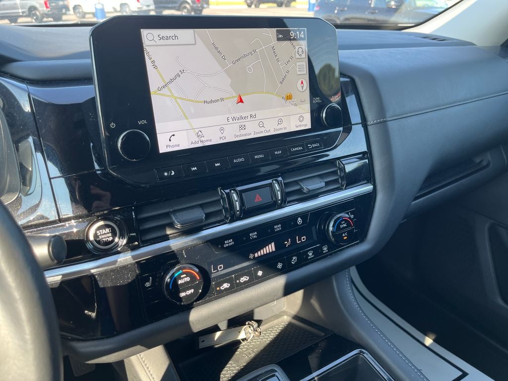 2024 Nissan Pathfinder SL