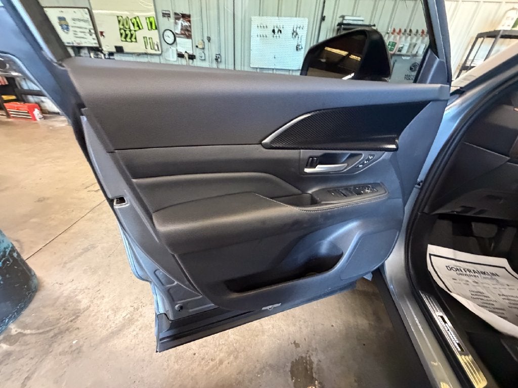 2025 Toyota Grand Highlander Hybrid MAX Limited