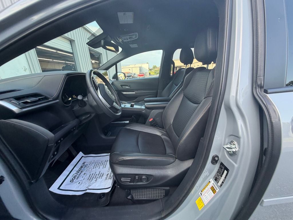 2025 Toyota Sienna Woodland Edition 7 Passenger