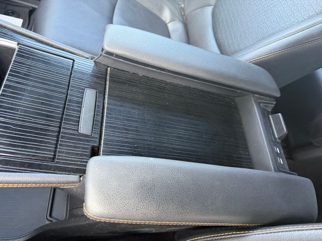 2025 Toyota Sienna Woodland Edition 7 Passenger
