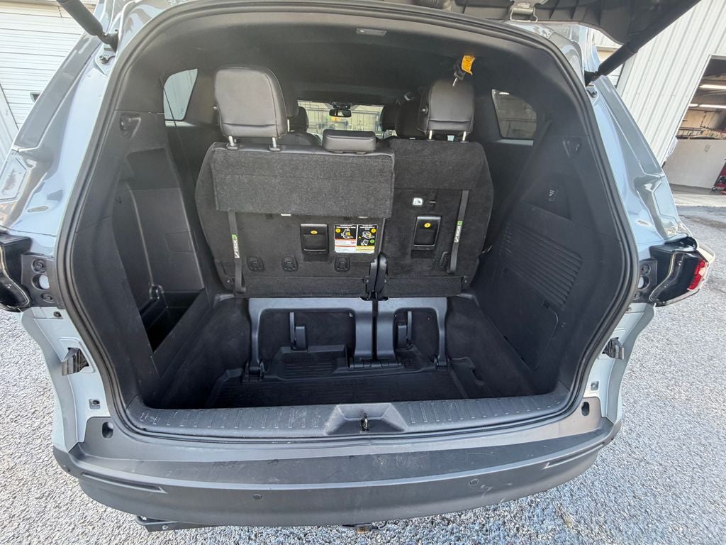 2025 Toyota Sienna Woodland Edition 7 Passenger