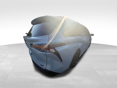2025 Toyota Sienna Woodland Edition 7 Passenger