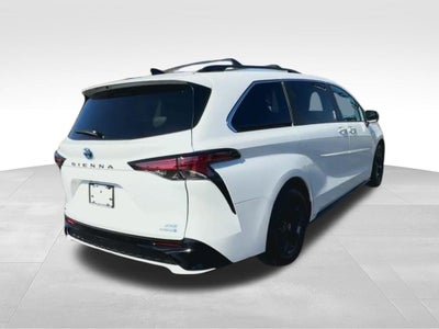 2024 Toyota Sienna XSE 7 Passenger