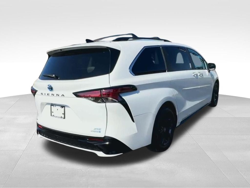 2024 Toyota Sienna XSE 7 Passenger