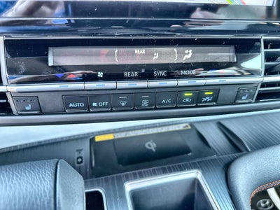 2024 Toyota Sienna XSE 7 Passenger