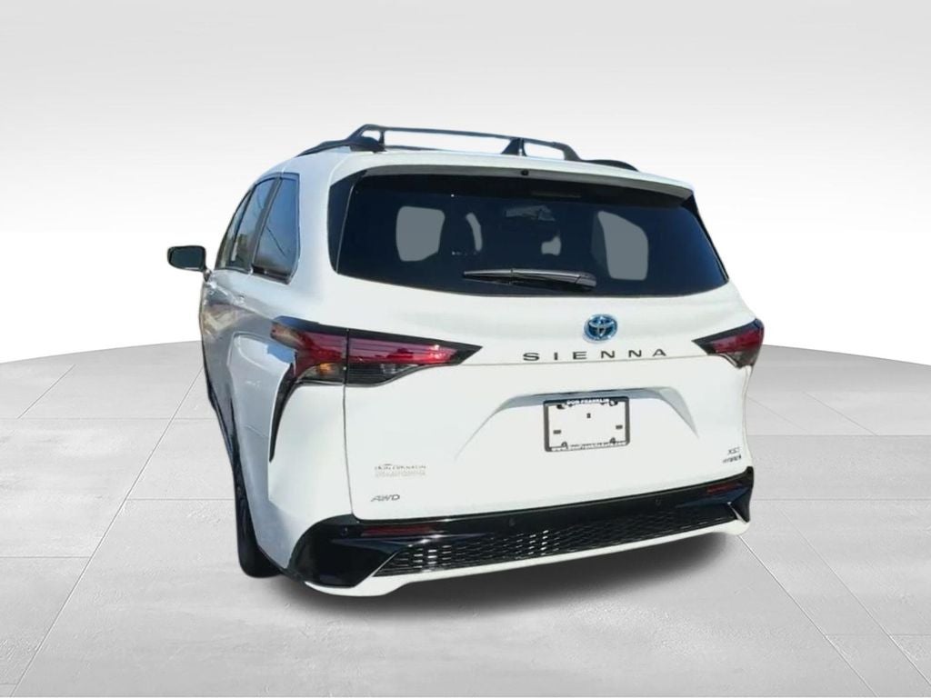 2024 Toyota Sienna XSE 7 Passenger