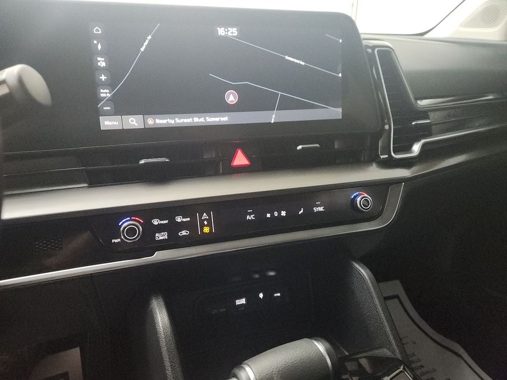 2025 Kia Sportage EX