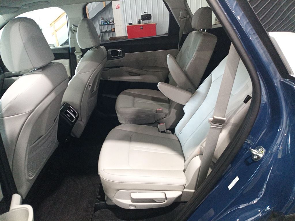 2025 Kia Sorento SX