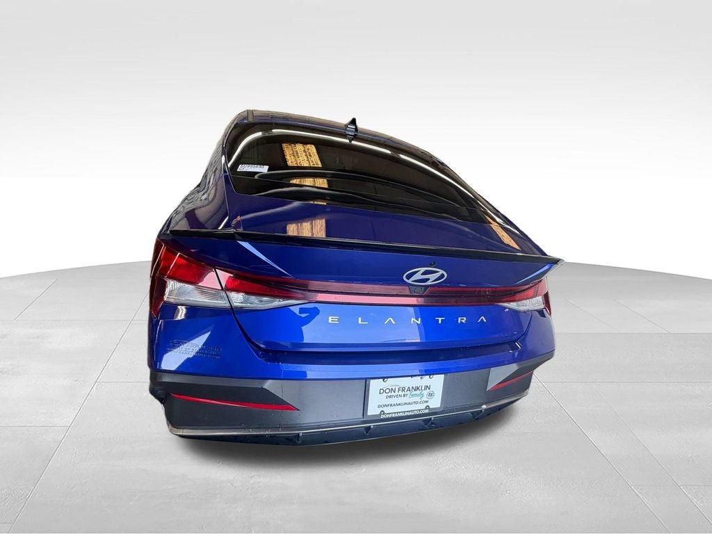 2025 Hyundai Elantra SEL Sport