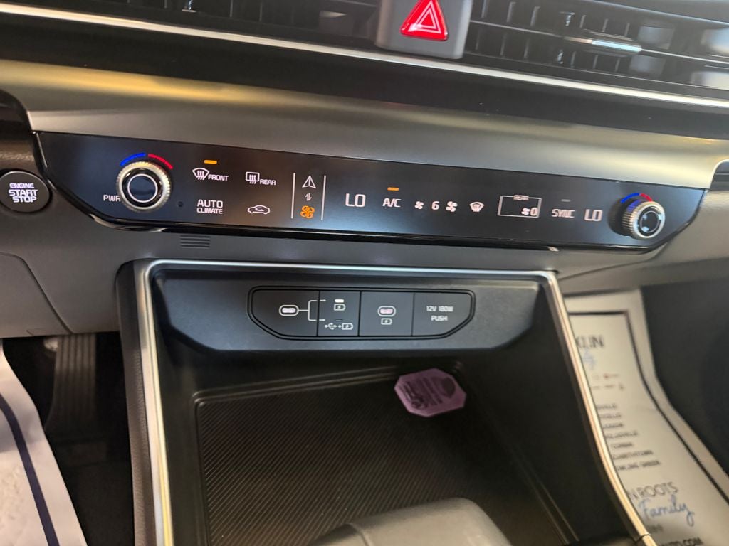 2025 Kia Carnival LXS