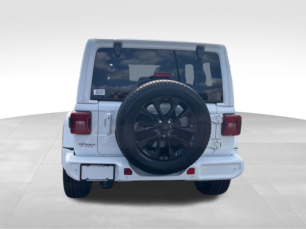 2022 Jeep Wrangler Unlimited Sahara High Altitude