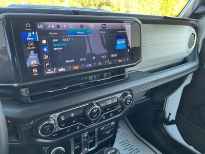2024 Jeep Wrangler Sahara 4xe