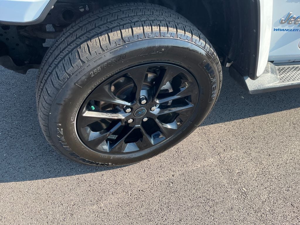 2024 Jeep Wrangler Sahara 4xe