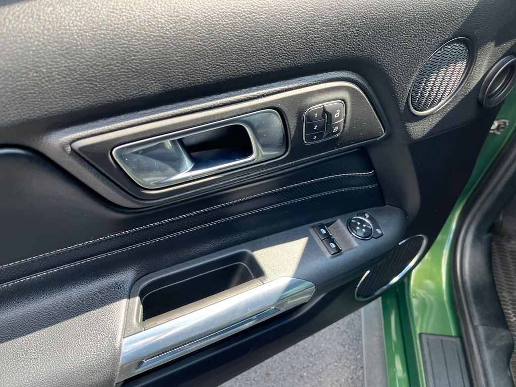 2022 Ford Mustang EcoBoost Premium