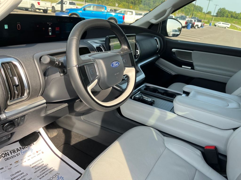2025 Ford Expedition Max Platinum