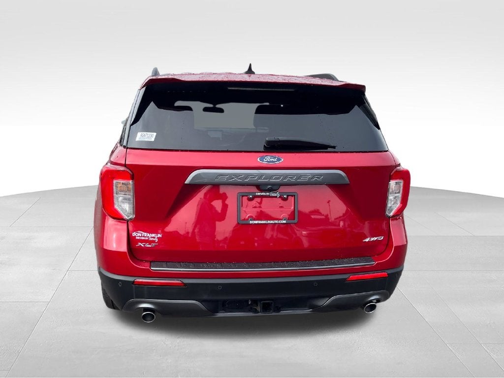 2024 Ford Explorer XLT