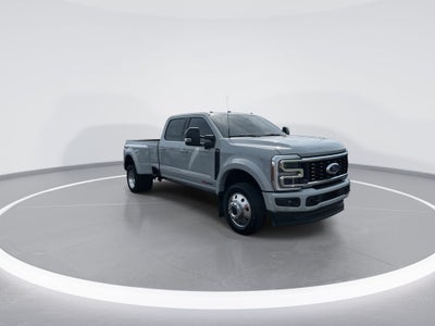 2025 Ford F-450SD Platinum DRW