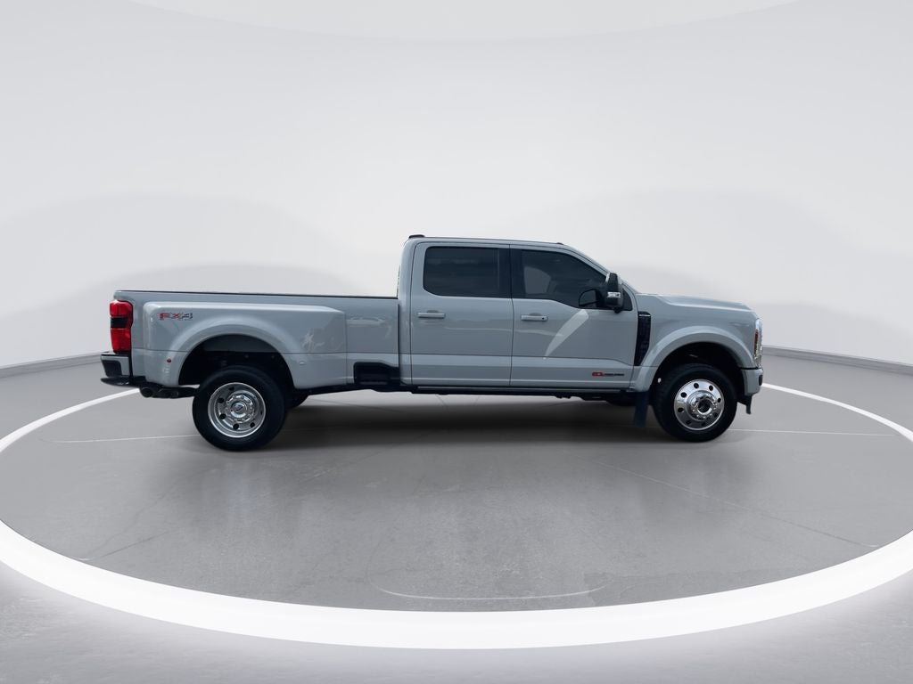 2025 Ford F-450SD Platinum DRW