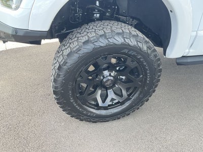 2023 Ford F-150 Lariat *black ops*