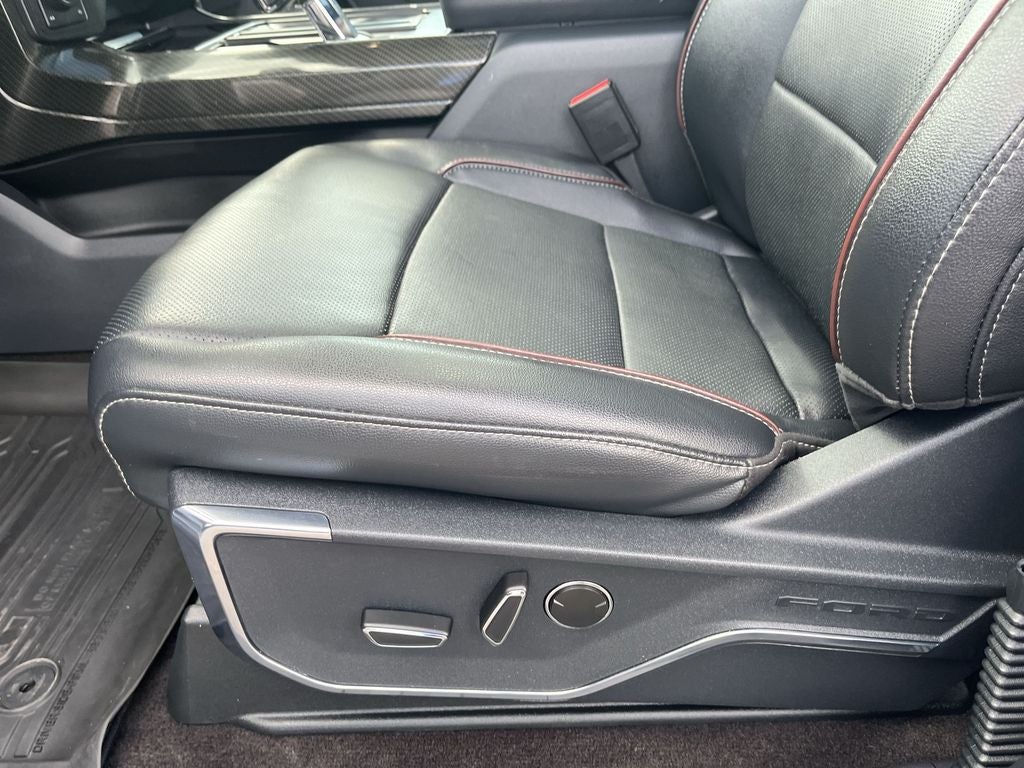 2023 Ford F-150 Lariat *black ops*