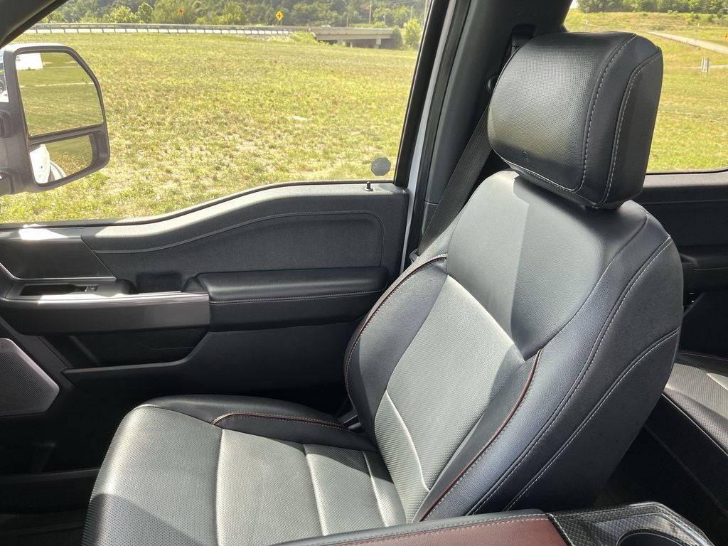 2023 Ford F-150 Lariat *black ops*