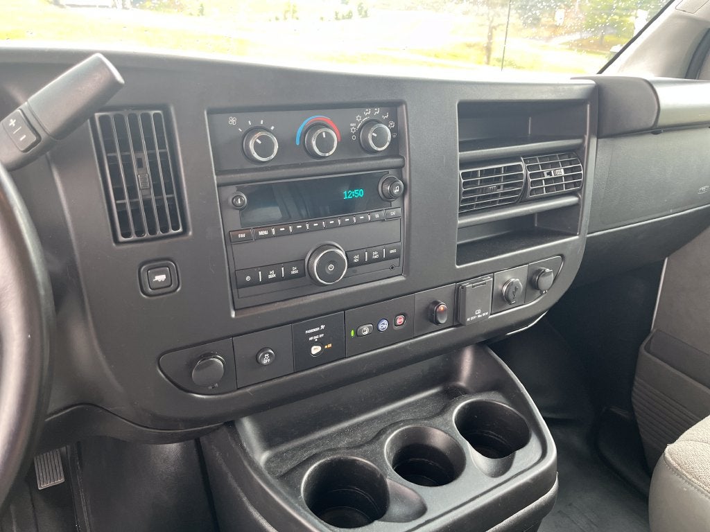 2023 GMC Savana 3500 Work Van