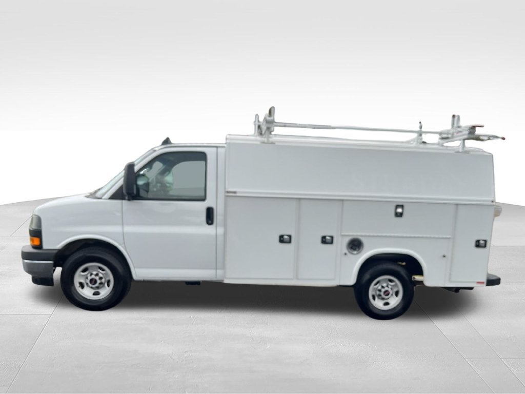 2023 GMC Savana 3500 Work Van