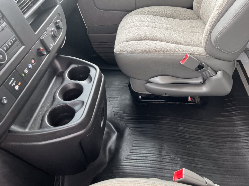 2023 GMC Savana 3500 Work Van