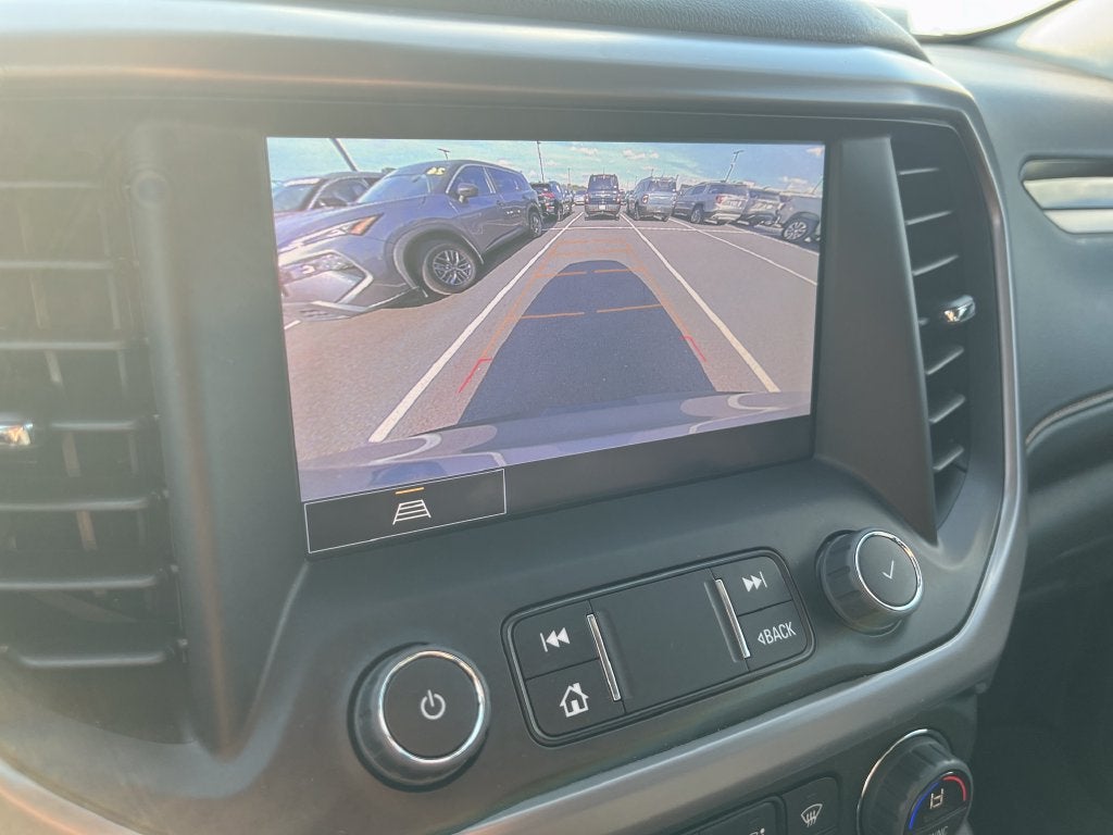 2023 GMC Acadia AT4